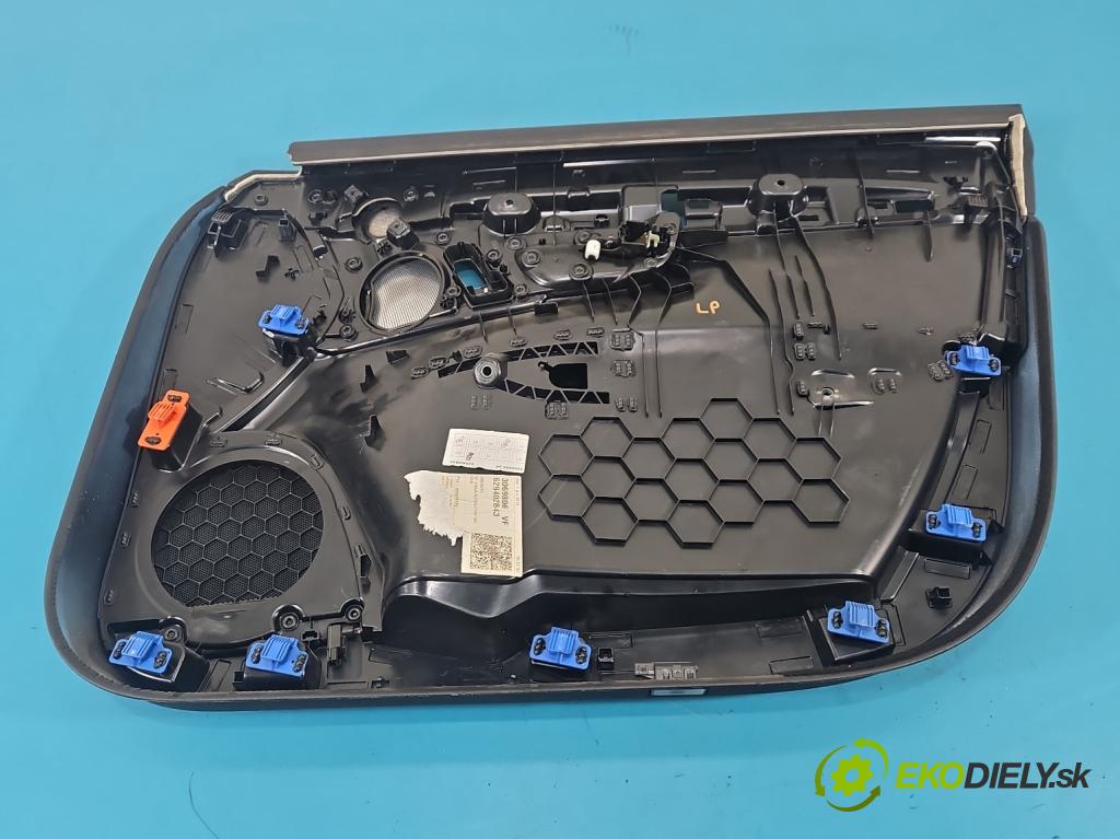 Volvo S90 II 2016- 2.0 T 320KM automatic 235 kW 1969 cm3 4- Čalounictví: dvere predné ľavé