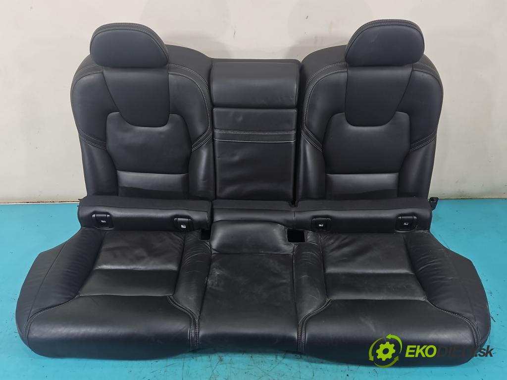 Volvo S90 II 2016- 2.0 T 320KM automatic 235 kW 1969 cm3 4- sedačke: komplet