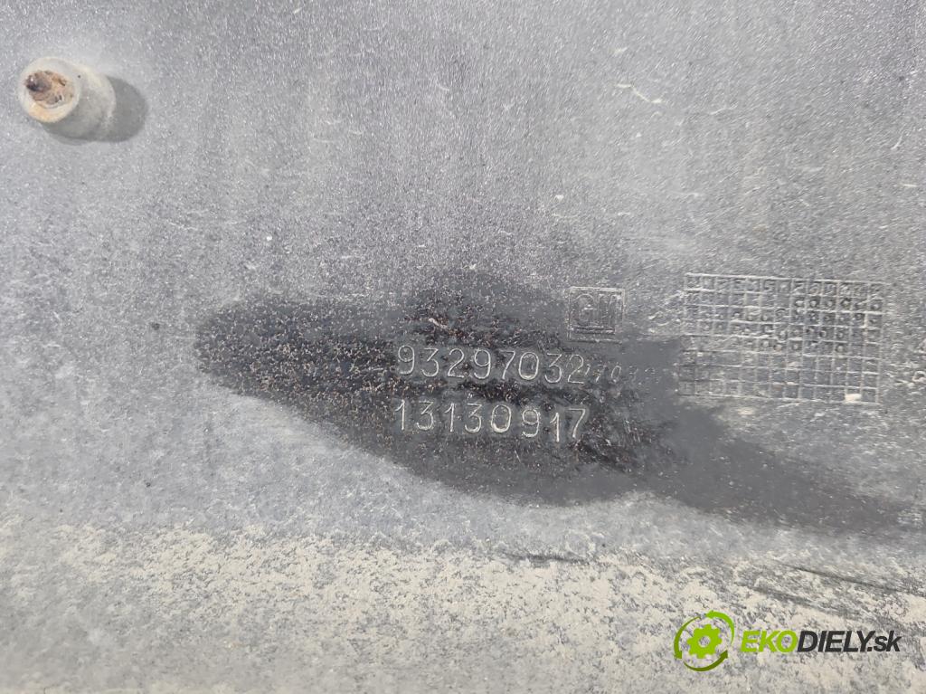 Opel Meriva A 2002-2010 1.6 16V 101 HP manual 74 kW 1598 cm3 5- nárazník zadné  (Kľučka dverí ostatné)