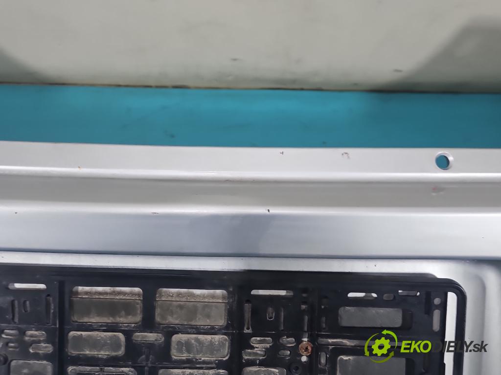 Opel Meriva A 2002-2010 1.6 16V 101 HP manual 74 kW 1598 cm3 5- nárazník zadné  (Kľučka dverí ostatné)