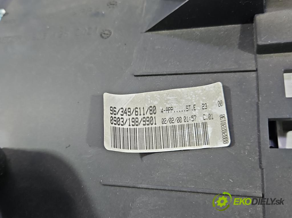 Peugeot 206 1.1 8V 60 hp manual 44 kW 1124 cm3 5- Přístrojová deska 9634961180 (Přístrojová deska)