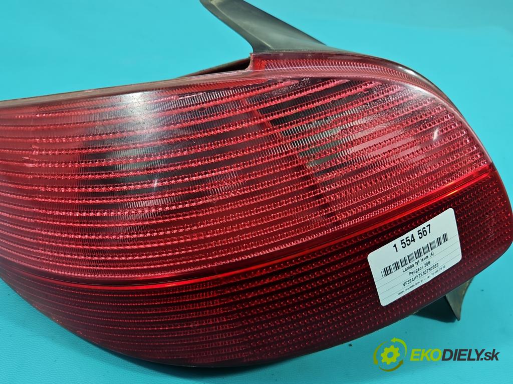 Peugeot 206 1.1 8V 60 HP manual 44 kW 1124 cm3 5- svetlo / reflektor zadné ľavé  (Kľučka dverí ostatné)