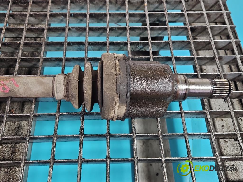 Volvo C30 1.6 hdi 109 HP manual 80 kW 1560 cm3 3- poloos predné ľavé