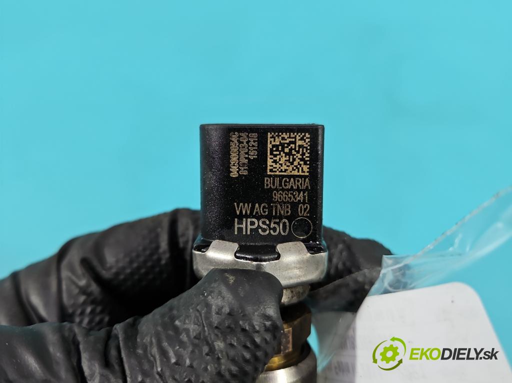 Skoda Fabia III 2014- 2021 1.0 TSI 95 HP manual 70 kW 999 cm3 5- lišta vstrekovacia 04G133320G (Vstrekovacia lišta)