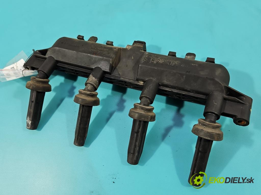 Peugeot 206 1.1 8V 60 hp manual 44 kW 1124 cm3 5- cívka zapalovací 9628158580 (Zážehová cívka)