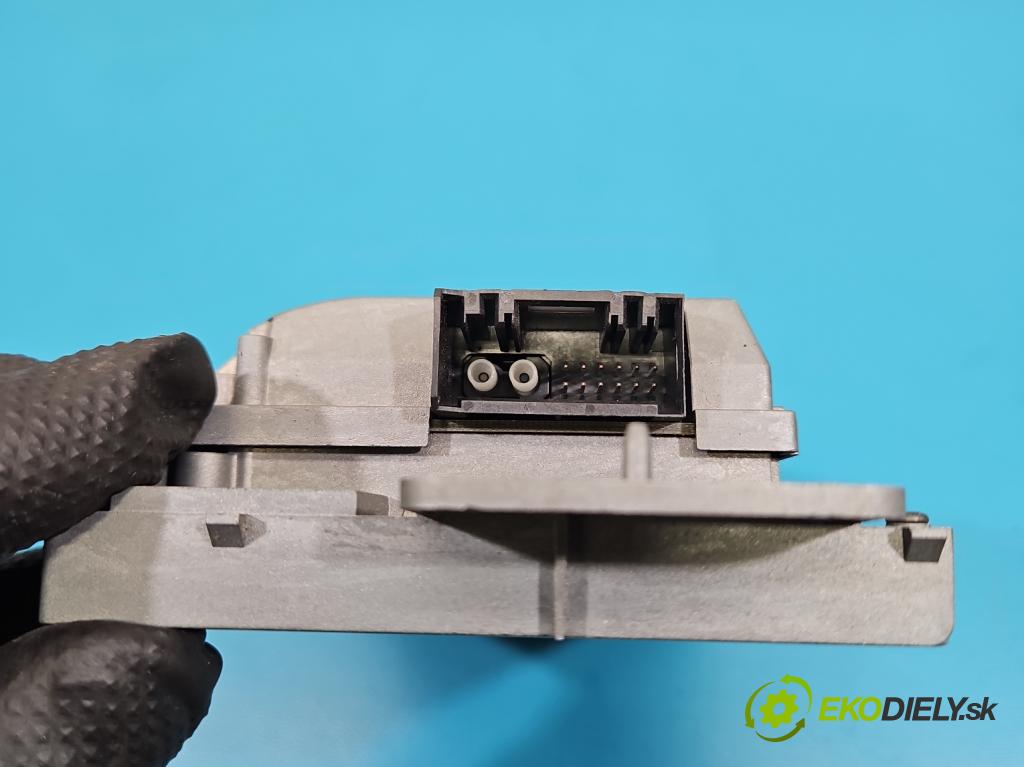 Peugeot 407 2.0 HDI 136 HP manual 100 kW 1997 cm3 5- Zobrazit: 9656690780 (Prístrojová doska)