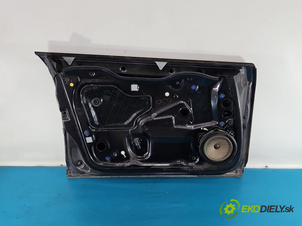 Audi A3 8P 2003-2012 2.0 tdi 140 HP manual 103 kW 1968 cm3 5- dvere predné ľavé  (Kľučka dverí ostatné)