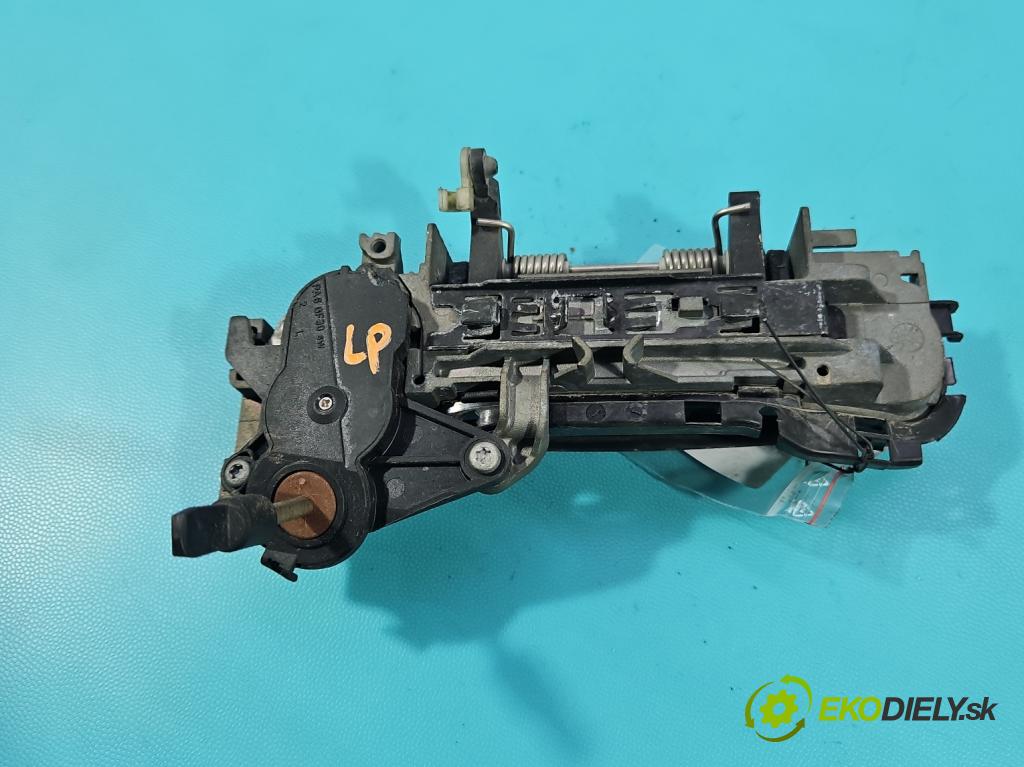 Audi A3 8P 2003-2012 2.0 tdi 140 HP manual 103 kW 1968 cm3 5- rukoväť predné ľavé mimo:  (Kľučka dverí vonkajšia predná ľavá)