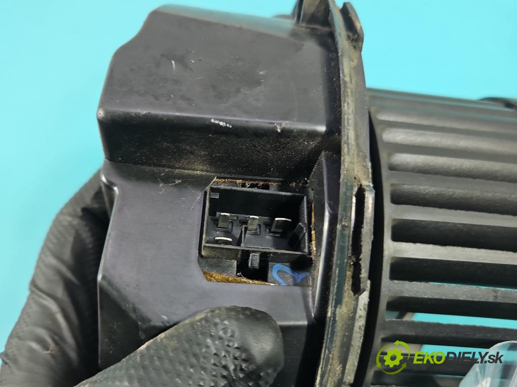 Audi A3 8P 2003-2012 2.0 tdi 140 HP manual 103 kW 1968 cm3 5- ventilátor vzduchu 1K1820015C