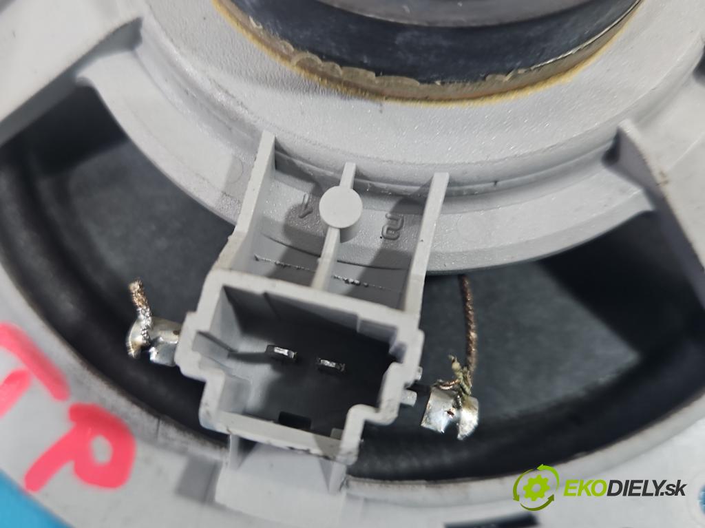 Peugeot 407 2.0 HDI 136 HP manual 100 kW 1997 cm3 5- reproduktory komplet 9634827480