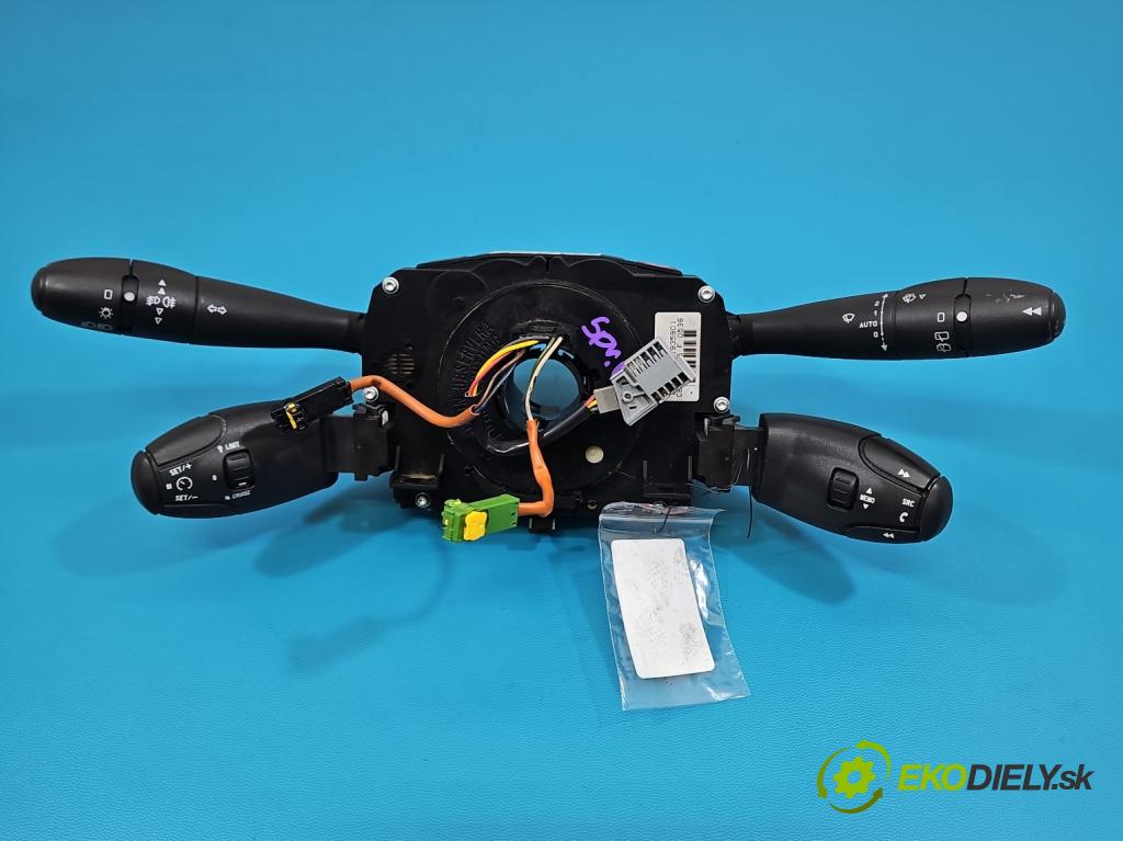 Peugeot 407 2.0 HDI 136hp manual 100 kW 1997 cm3 5- Přepínač sdružený 96592428XT (Páčky pod volantem)