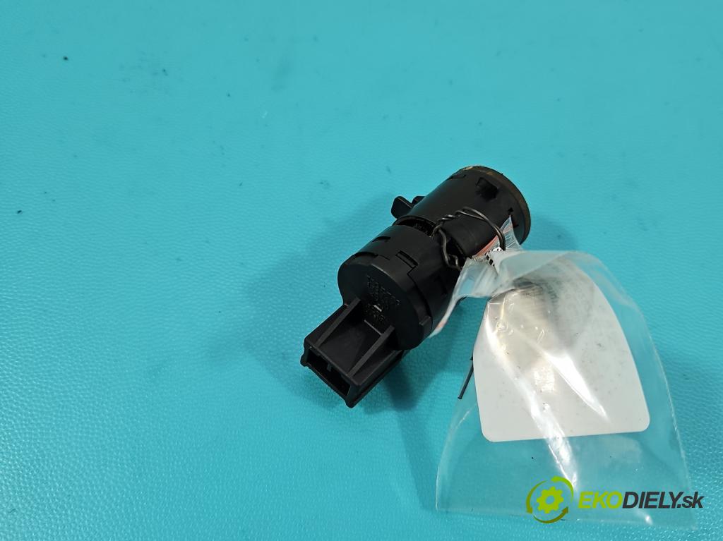 Volvo C30 1.6 hdi 109 HP manual 80 kW 1560 cm3 3- snímač teploty: interné: 3524841