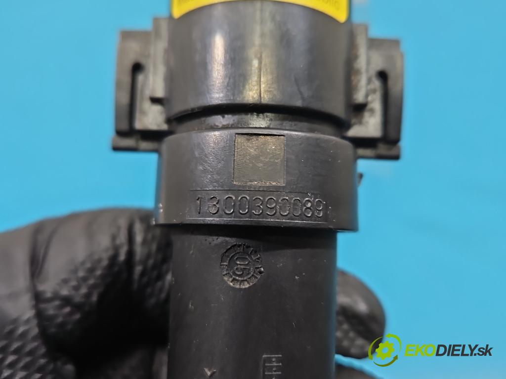 Peugeot 407 2.0 HDI 136hp manual 100 kW 1997 cm3 5- ostřikovač reflektor: pravý 9648976180