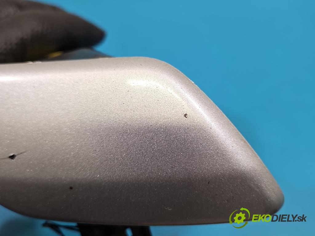 Peugeot 407 2.0 HDI 136hp manual 100 kW 1997 cm3 5- ostřikovač reflektor: pravý 9648976180