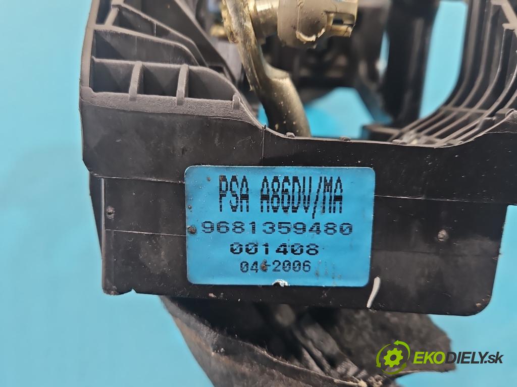 Citroen C2 1.4 hdi 68 HP manual 50 kW 1398 cm3 3- Páka: Změny: stupeň,rýchlosť 9681359480 (Rýchlostná páka (kulisa))