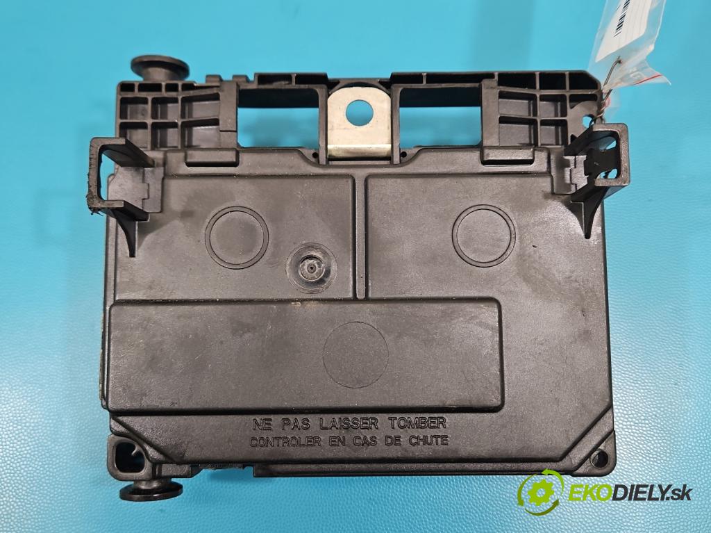 Peugeot 407 2.0 HDI 136 HP manual 100 kW 1997 cm3 5- riadiaca jednotka ostatné 9656086180