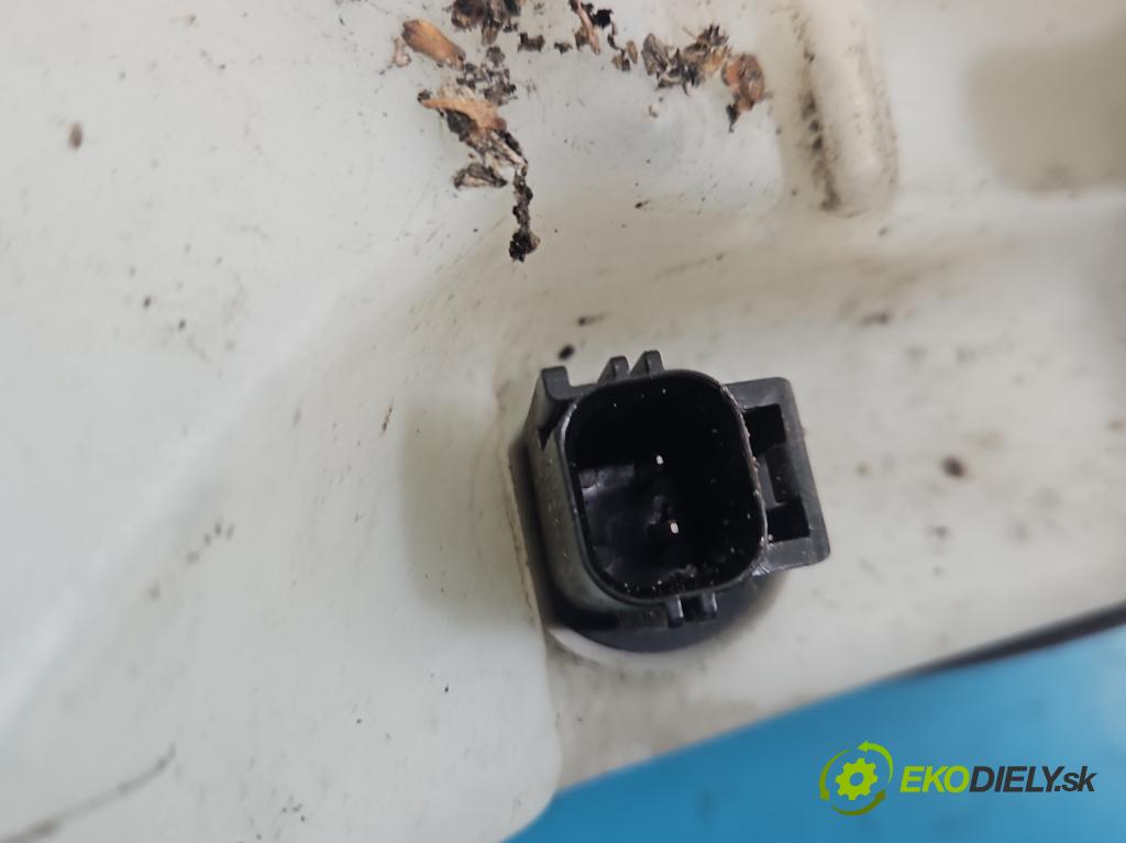 Jaguar XF II X260 2015- 3.0 V6 340KM: automatic 250 kW 2995 cm3 4- nádržka tekutina: ostrekovačov HK83-17B613-B