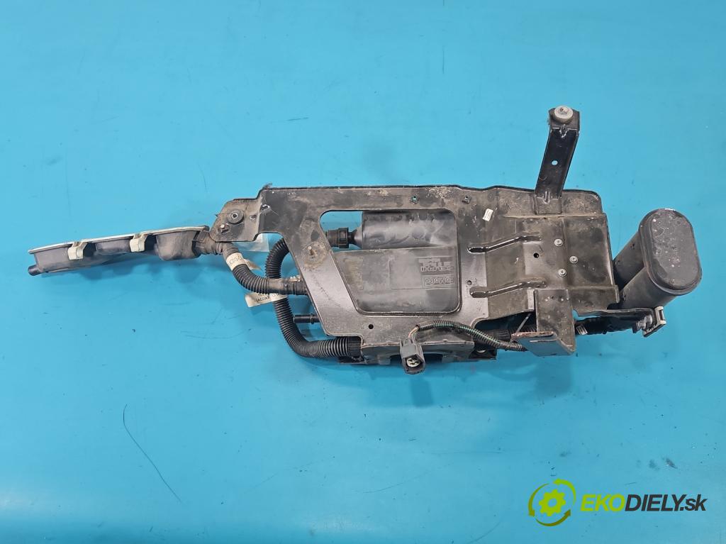 Jaguar XF II X260 2015- 3.0 V6 340KM: automatic 250 kW 2995 cm3 4- Filtr: uhlík: 9G9N-9D653-AA