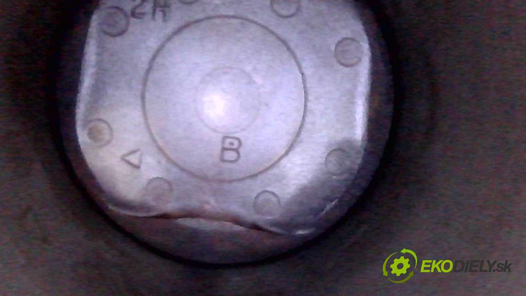 Toyota Auris II 2012-2018 1.8 hybrid 99 HP automatic 73 kW 1798 cm3 5- motor benzín: 2ZR