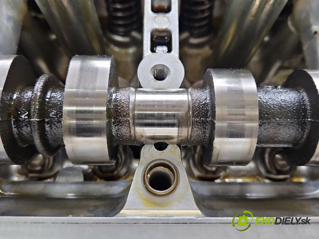 Toyota Auris II 2012-2018 1.8 hybrid 99 HP automatic 73 kW 1798 cm3 5- motor benzín: 2ZR