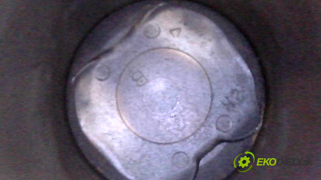 Toyota Auris II 2012-2018 1.8 hybrid 99 HP automatic 73 kW 1798 cm3 5- motor benzín: 2ZR