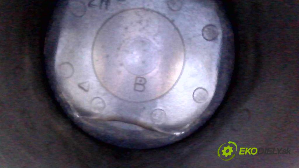 Toyota Auris II 2012-2018 1.8 hybrid 99 HP automatic 73 kW 1798 cm3 5- motor benzín: 2ZR