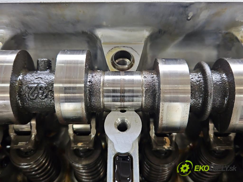 Toyota Auris II 2012-2018 1.8 hybrid 99 HP automatic 73 kW 1798 cm3 5- motor benzín: 2ZR