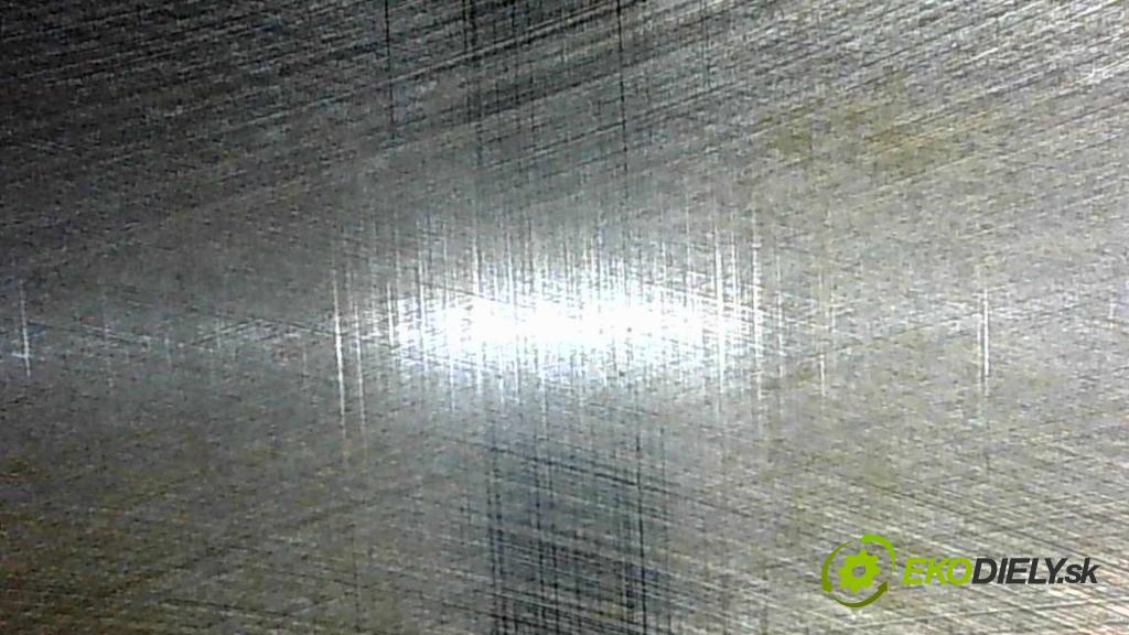 Toyota Auris II 2012-2018 1.8 hybrid 99 HP automatic 73 kW 1798 cm3 5- motor benzín: 2ZR