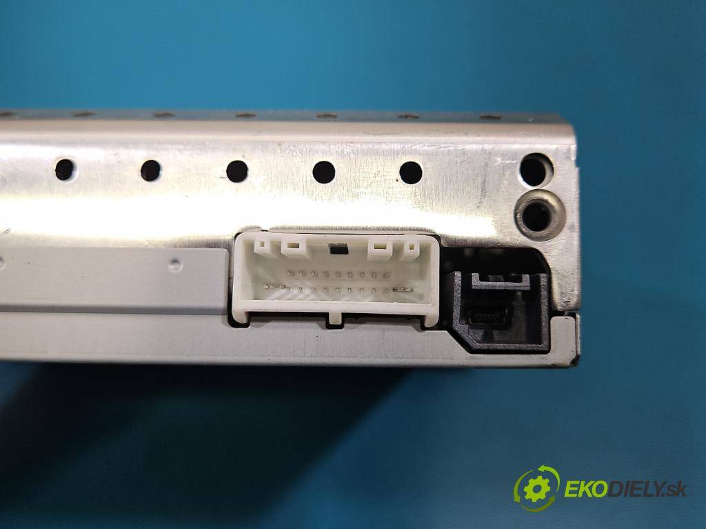 Renault Express 1.5 dci 95 HP manual 70 kW 1461 cm3 5- Radio originál 280215396R