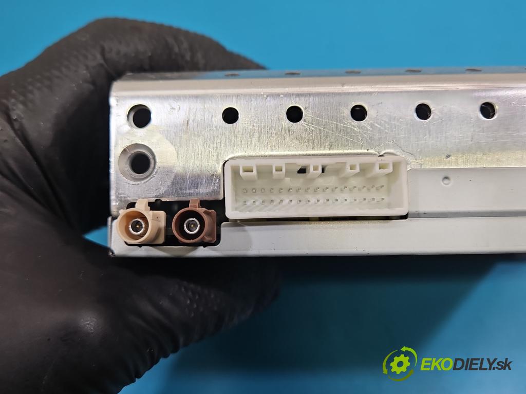 Renault Express 1.5 dci 95 HP manual 70 kW 1461 cm3 5- Radio originál 280215396R