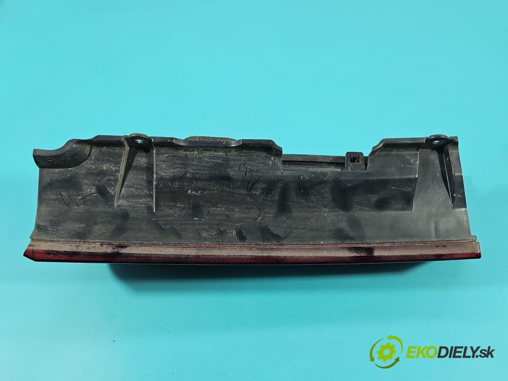 Renault Express 1.5 dci 95 HP manual 70 kW 1461 cm3 5- svetlo / reflektor zadné pravé 265504482R (Kľučka dverí ostatné)