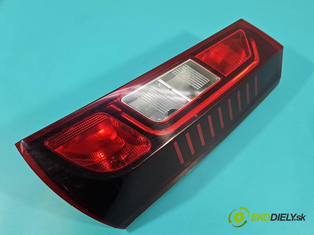 Renault Express 1.5 dci 95 HP manual 70 kW 1461 cm3 5- svetlo / reflektor zadné pravé 265504482R (Kľučka dverí ostatné)