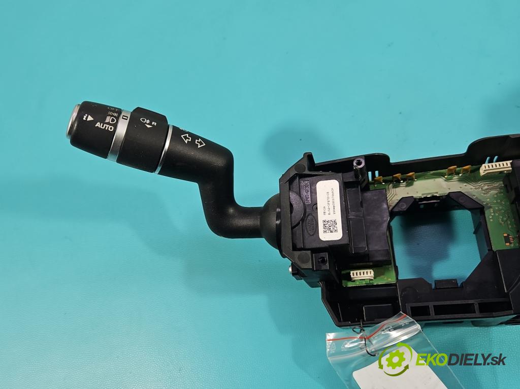 Jaguar XF II X260 2015- 3.0 V6 340KM automatic 250 kW 2995 cm3 4- Přepínač sdružený GX73-13N064-DA (Páčky pod volantem)