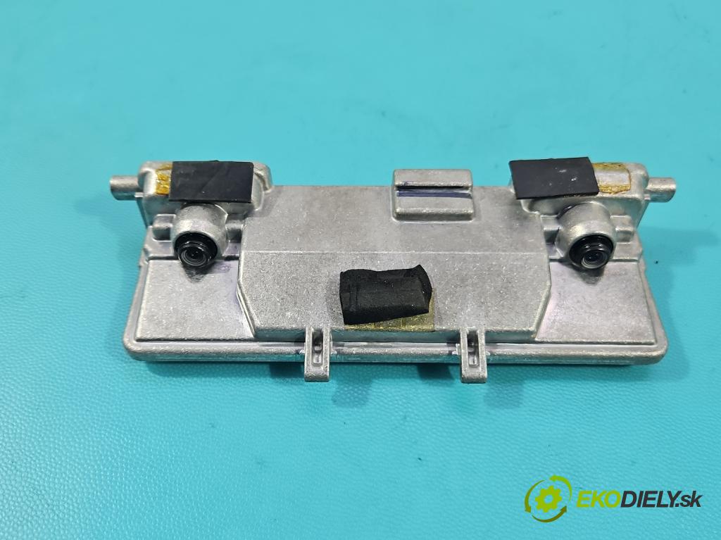 Jaguar XF II X260 2015- 3.0 V6 340KM automatic 250 kW 2995 cm3 4- Kamera přední GX63-19H406