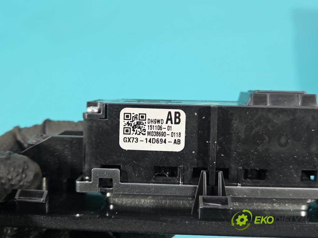 Jaguar XF II X260 2015- 3.0 V6 340KM: automatic 250 kW 2995 cm3 4- Mřížka: kúrenia ostatné BJ32-014A22-AD