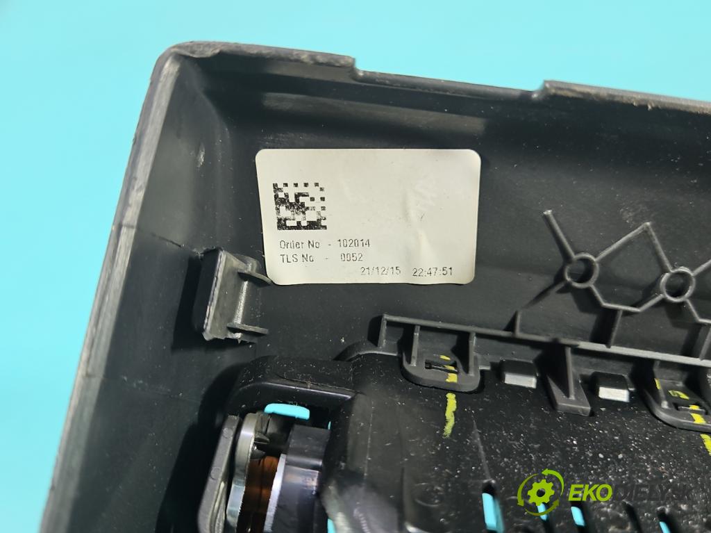 Jaguar XF II X260 2015- 3.0 V6 340KM: automatic 250 kW 2995 cm3 4- Mřížka: kúrenia ostatné BJ32-014A22-AD