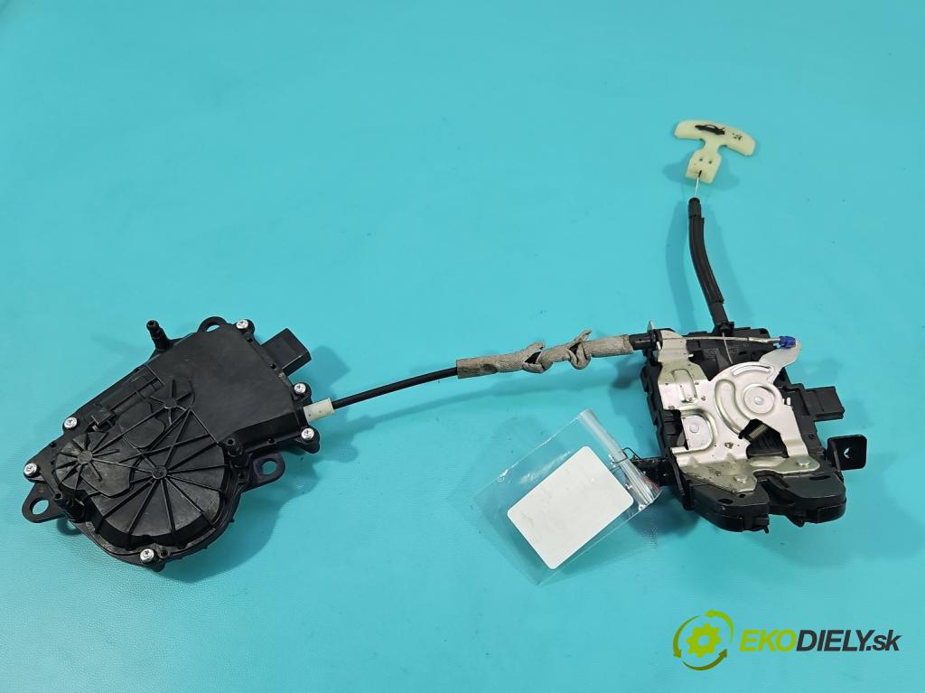 Jaguar XF II X260 2015- 3.0 V6 340KM: automatic 250 kW 2995 cm3 4- zámok kufrové dvere zadné C03747-104