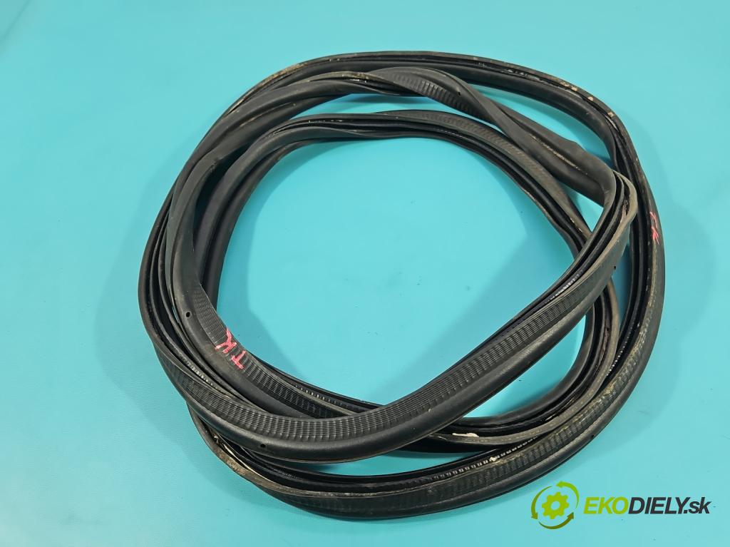 Land rover Range Rover Evoque I 2011-2018 2.0 td 150 hp automatic 110 kW 1999 cm3 5- Těsnění: kufrových dveří