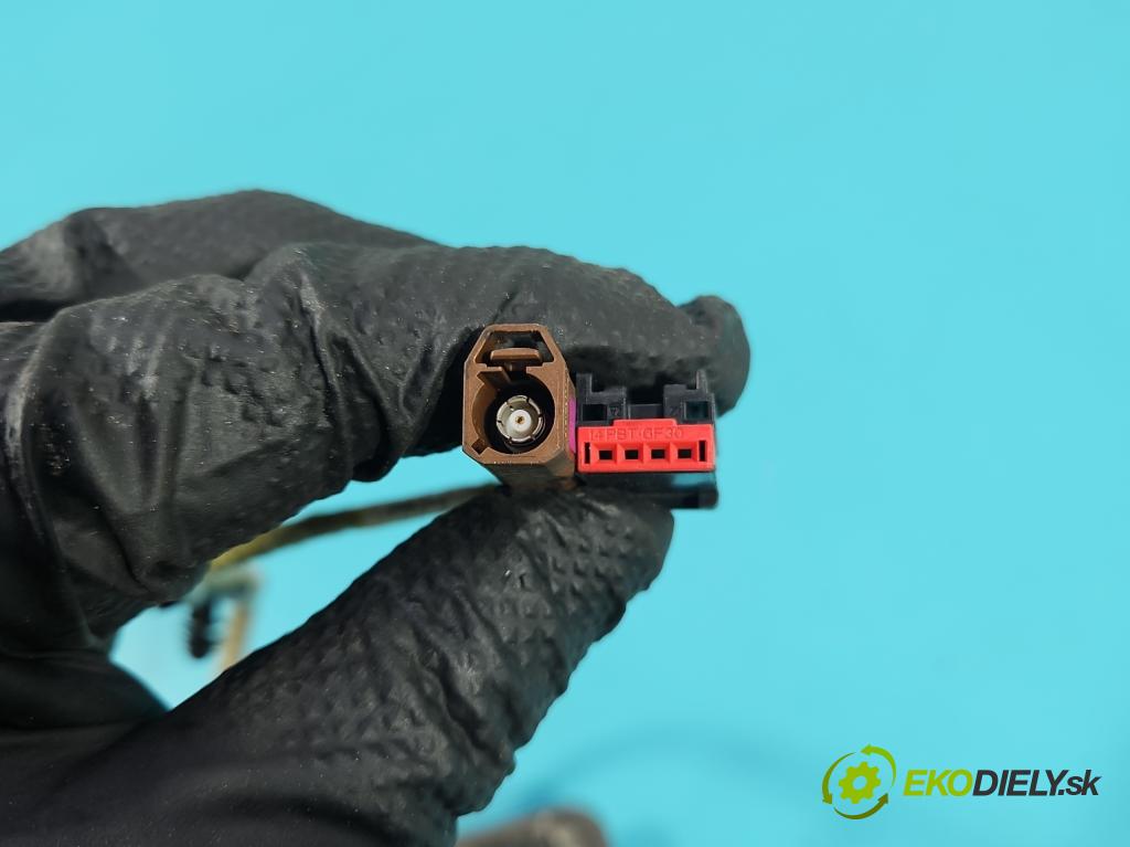 Jaguar XF II X260 2015- 3.0 V6 340KM: automatic 250 kW 2995 cm3 4- Kamera cúvania 8506585