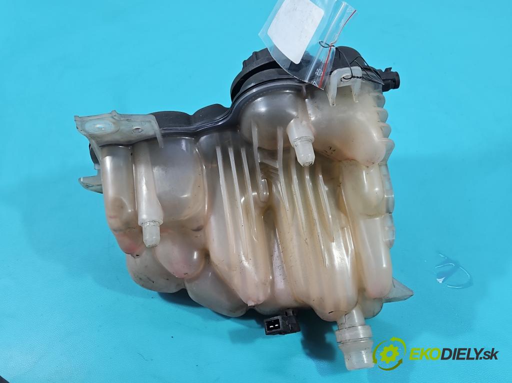 Jaguar XF II X260 2015- 3.0 V6 340KM: automatic 250 kW 2995 cm3 4- Nádrž: kompenzačné: GX73-8A080-AC