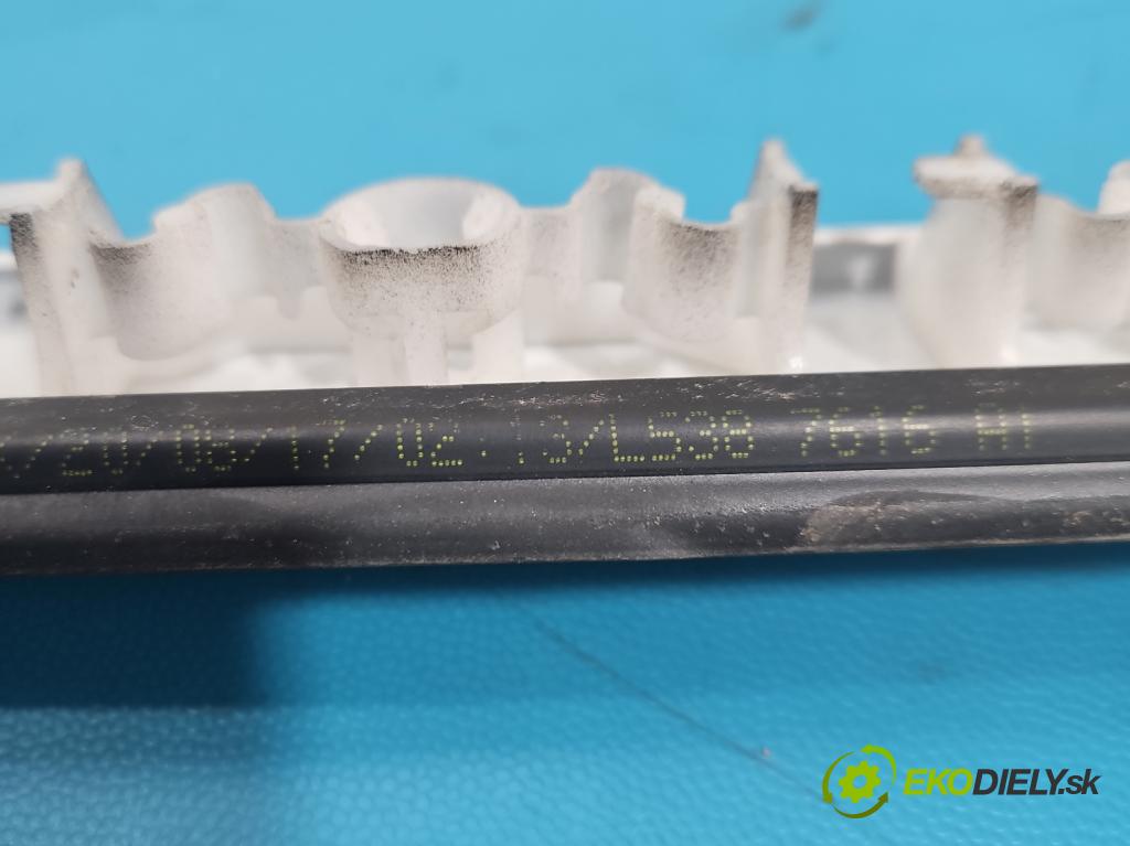 Land rover Range Rover Evoque I 2011-2018 2.0 td 150 hp automatic 110 kW 1999 cm3 5- lišta střecha: pravé