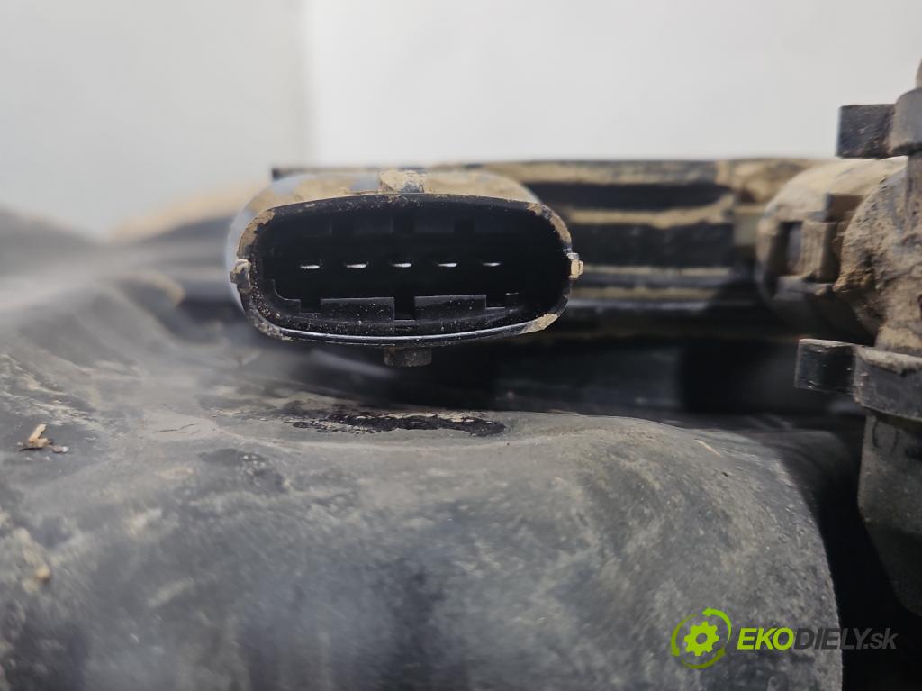 Land rover Range Rover Evoque I 2011-2018 2.0 td 150 hp automatic 110 kW 1999 cm3 5- Nádrž: AdBlue FPLA-5J229-AB