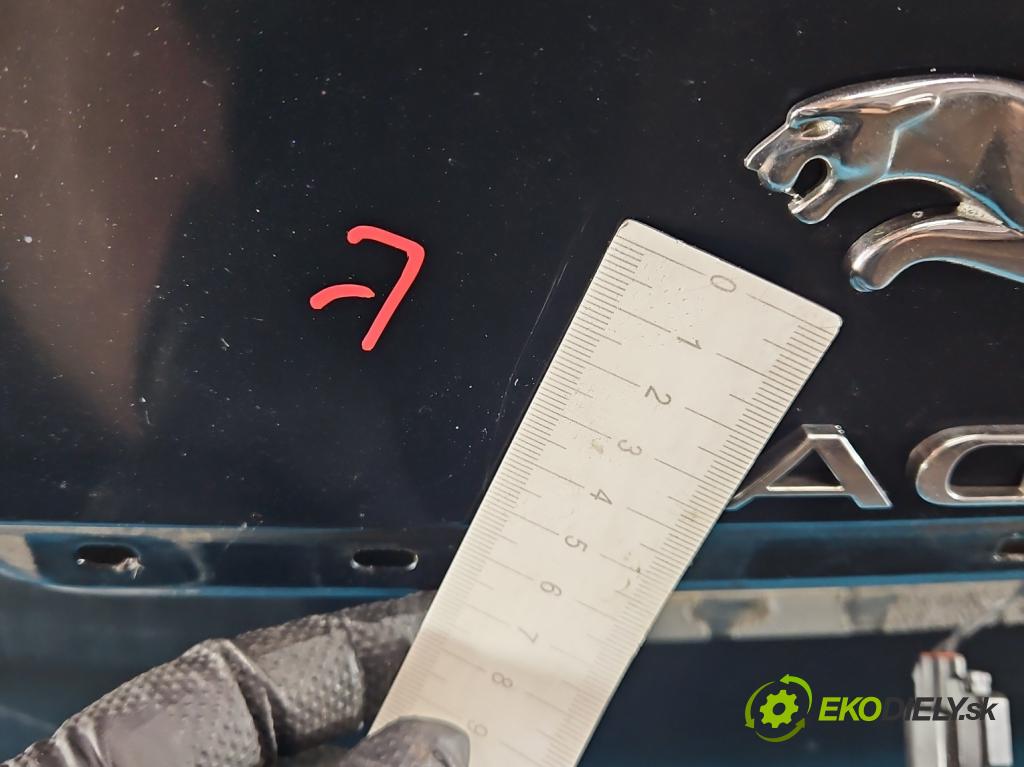 Jaguar XF II X260 2015- 3.0 V6 340KM: automatic 250 kW 2995 cm3 4- zadna kufor  (Kapota zadná (kufor))