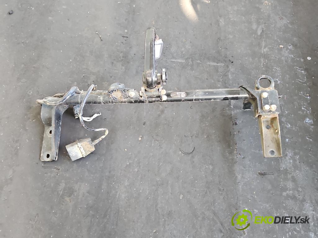 Land rover Range Rover Evoque I 2011-2018 2.0 td 150 HP automatic 110 kW 1999 cm3 5- Hák: vlečení: 52400578 (Ťažné zariadenie)