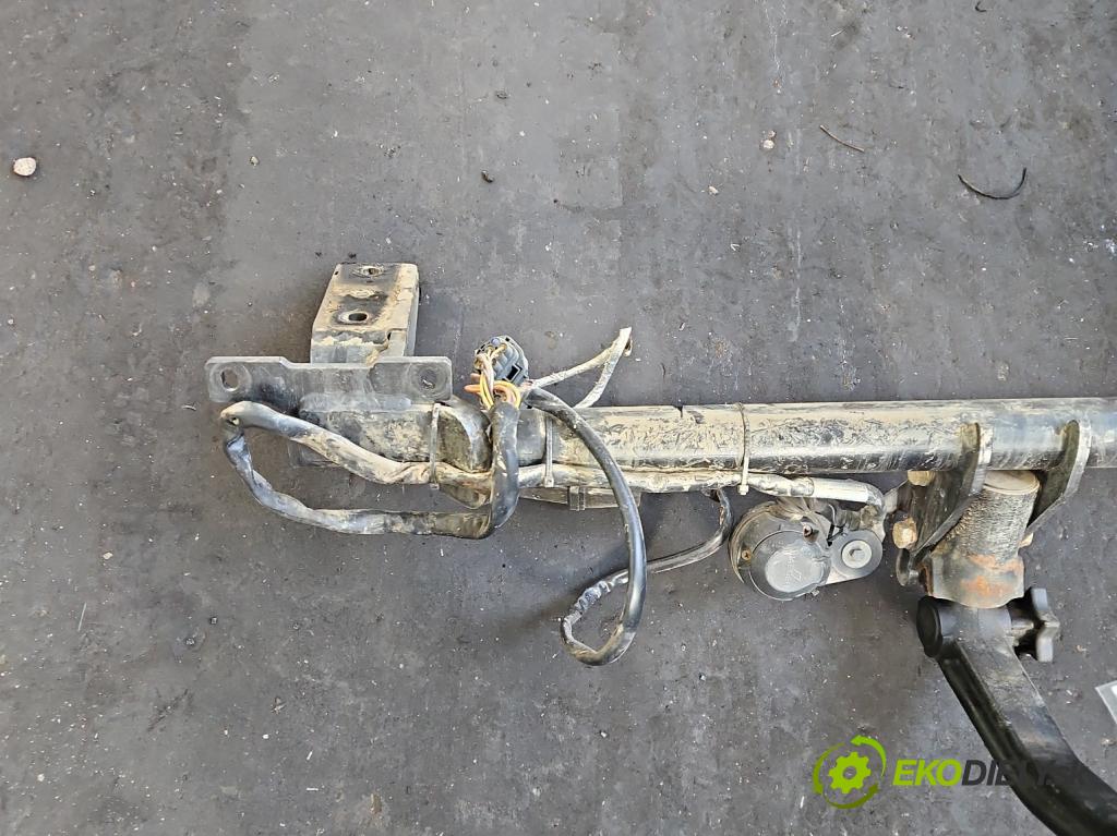 Land rover Range Rover Evoque I 2011-2018 2.0 td 150 HP automatic 110 kW 1999 cm3 5- Hák: vlečení: 52400578 (Ťažné zariadenie)