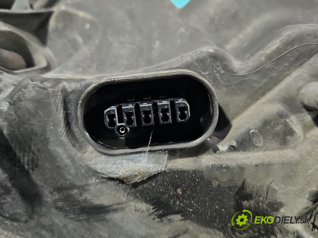 Opel Astra III 2004-2014 1.7 cdti 101 hp manual 74 kW 1686 cm3 5- světlo pravý 93190391 (Pravé přední světlo)