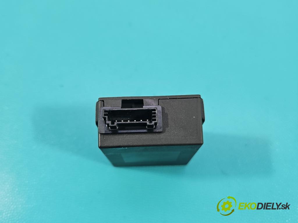 Jaguar XF II X260 2015- 3.0 V6 340KM: automatic 250 kW 2995 cm3 4- riadiaca jednotka ostatné GX63-14F012-BB