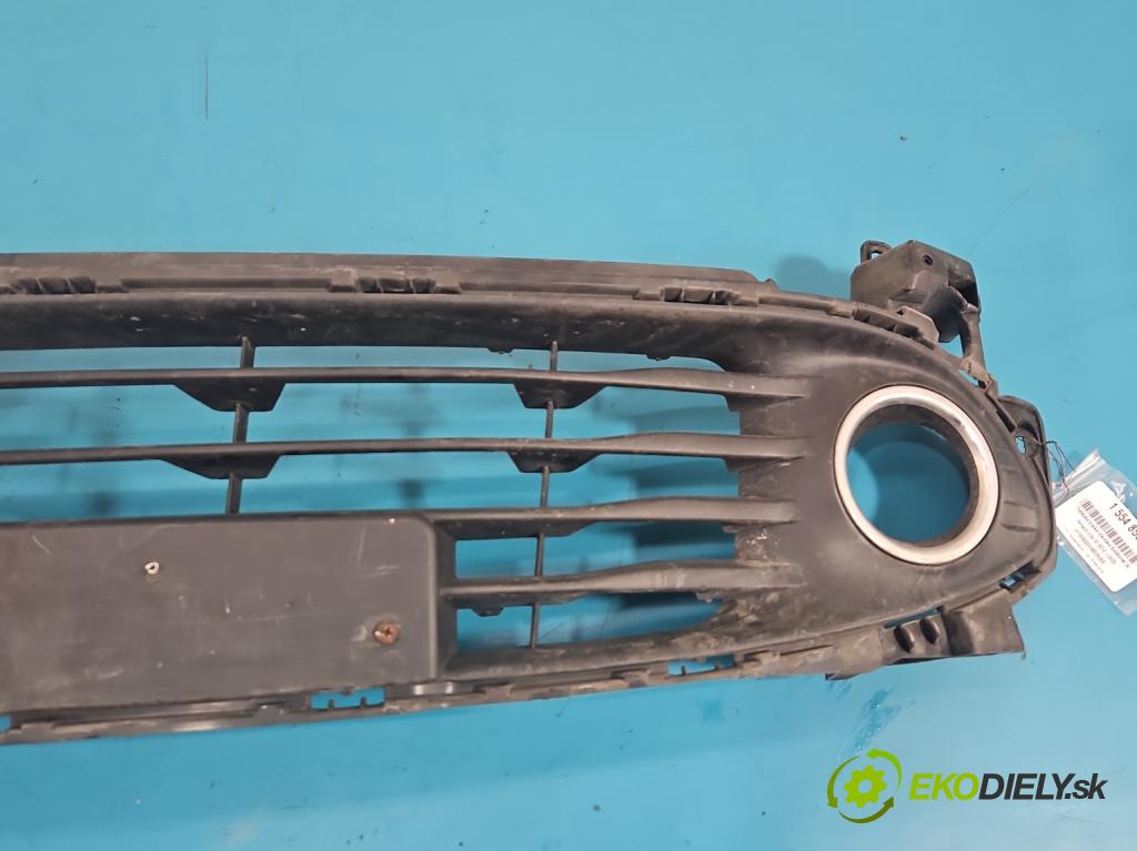 Renault Clio IV 2012-2020 1.2 16V 73 HP manual 54 kW 1149 cm3 5- blenda mriežka: nárazník stredová 628165104R