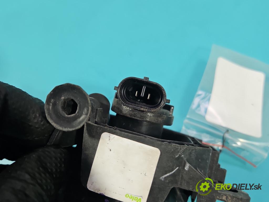 Renault Clio IV 2012-2020 1.2 16V 73 HP manual 54 kW 1149 cm3 5- Halogen ľavý  (Kľučka dverí ostatné)