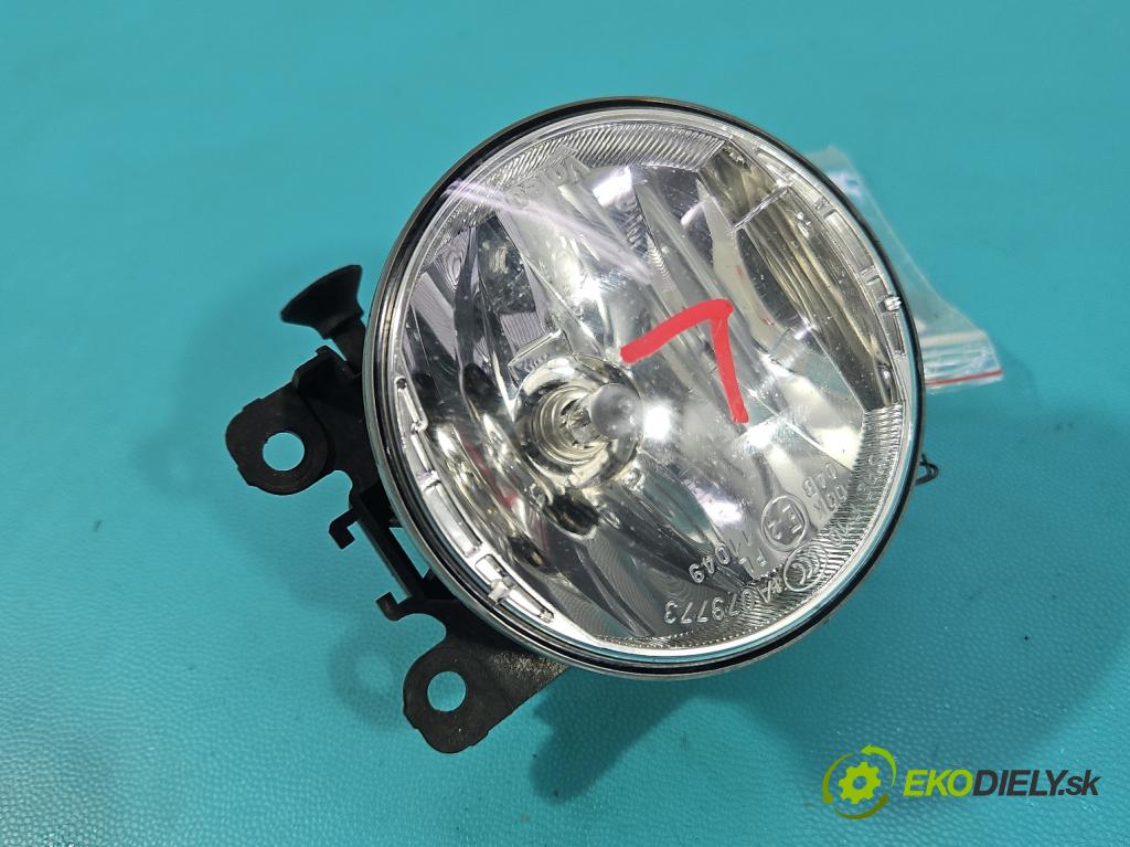 Renault Clio IV 2012-2020 1.2 16V 73 hp manual 54 kW 1149 cm3 5- Halogen levý  (Klika dveří ostatní)